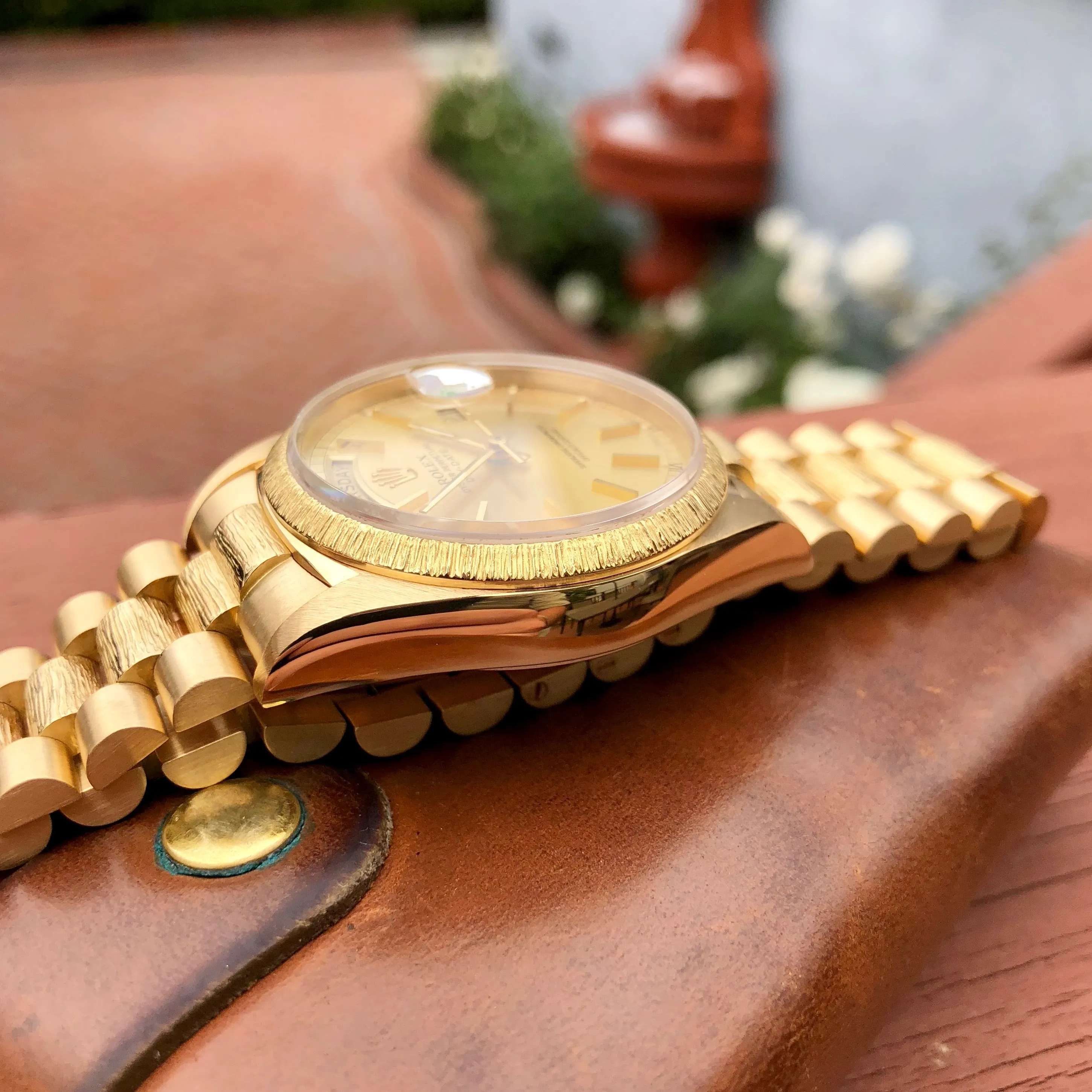 1985 Rolex President 18038 Bark Day Date 18K Yellow Gold Wristwatch