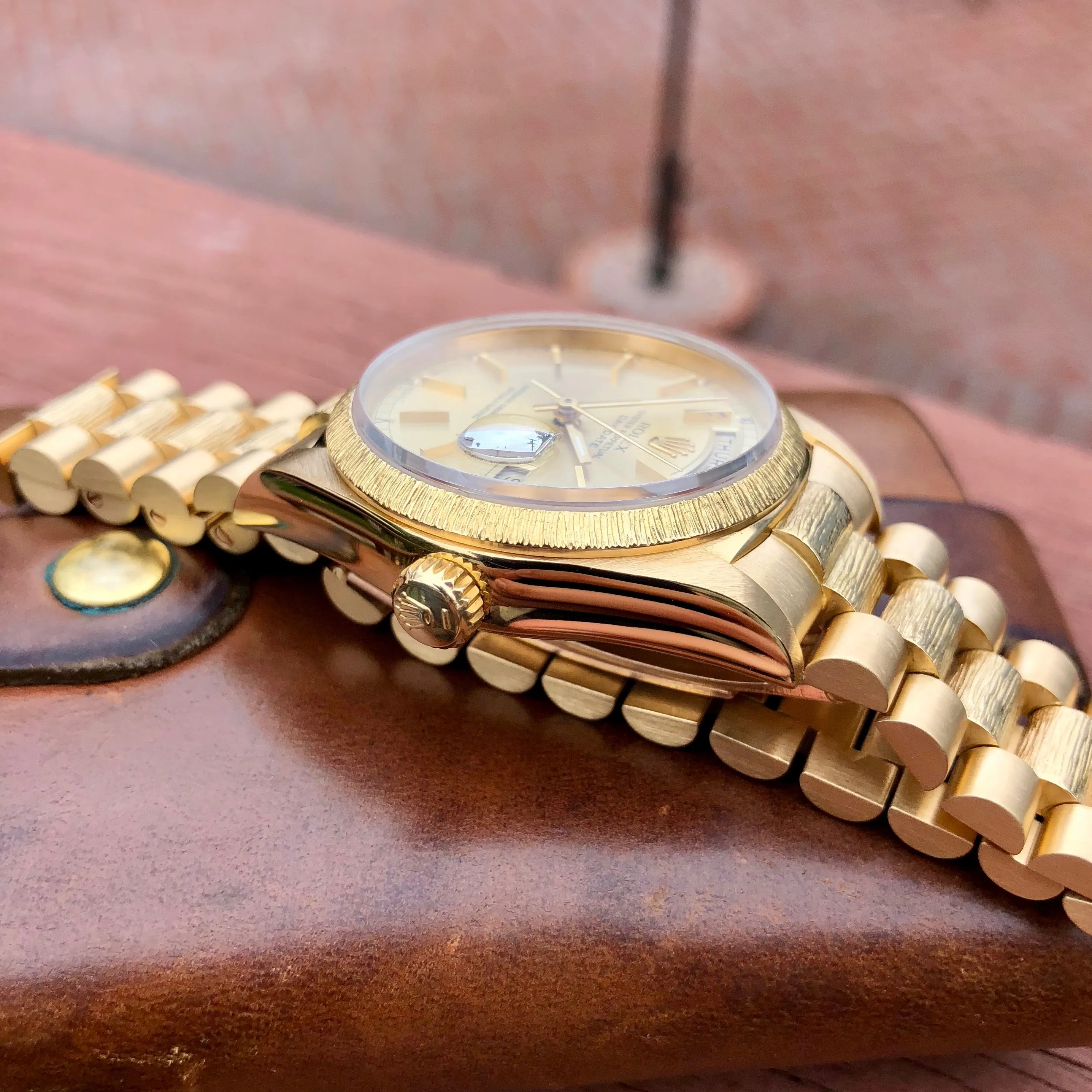 1985 Rolex President 18038 Bark Day Date 18K Yellow Gold Wristwatch