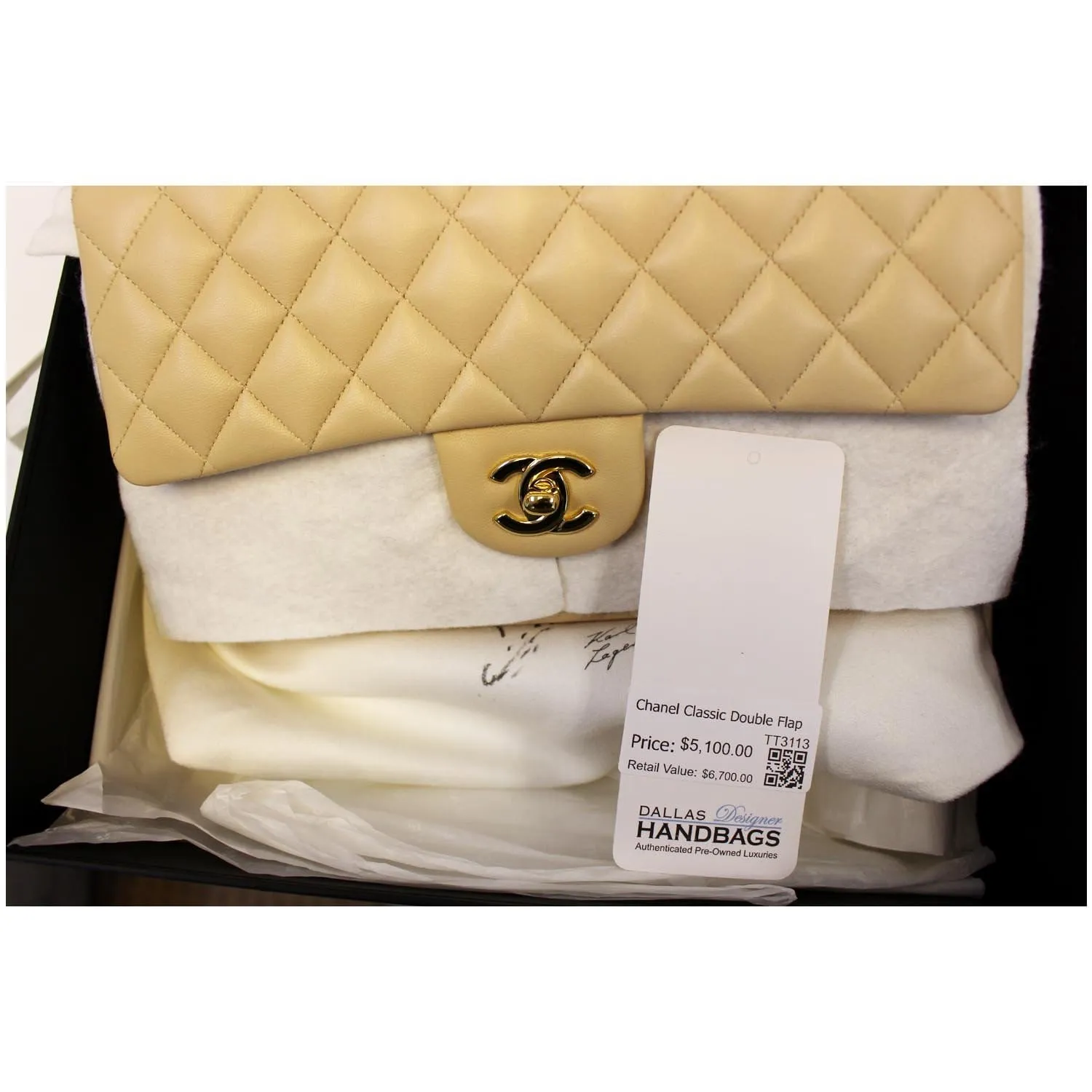 CHANEL Classic Medium Double Flap Shoulder Bag