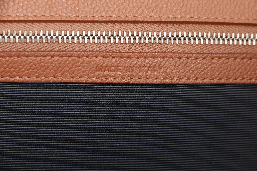 CHRISTIAN DIOR DIORAMA SHOULDER BAG (09-BO-0176) COPPER BROWN LEATHER GOLD HARDWARE WITH STRAPS , CARD AND DUST COVER