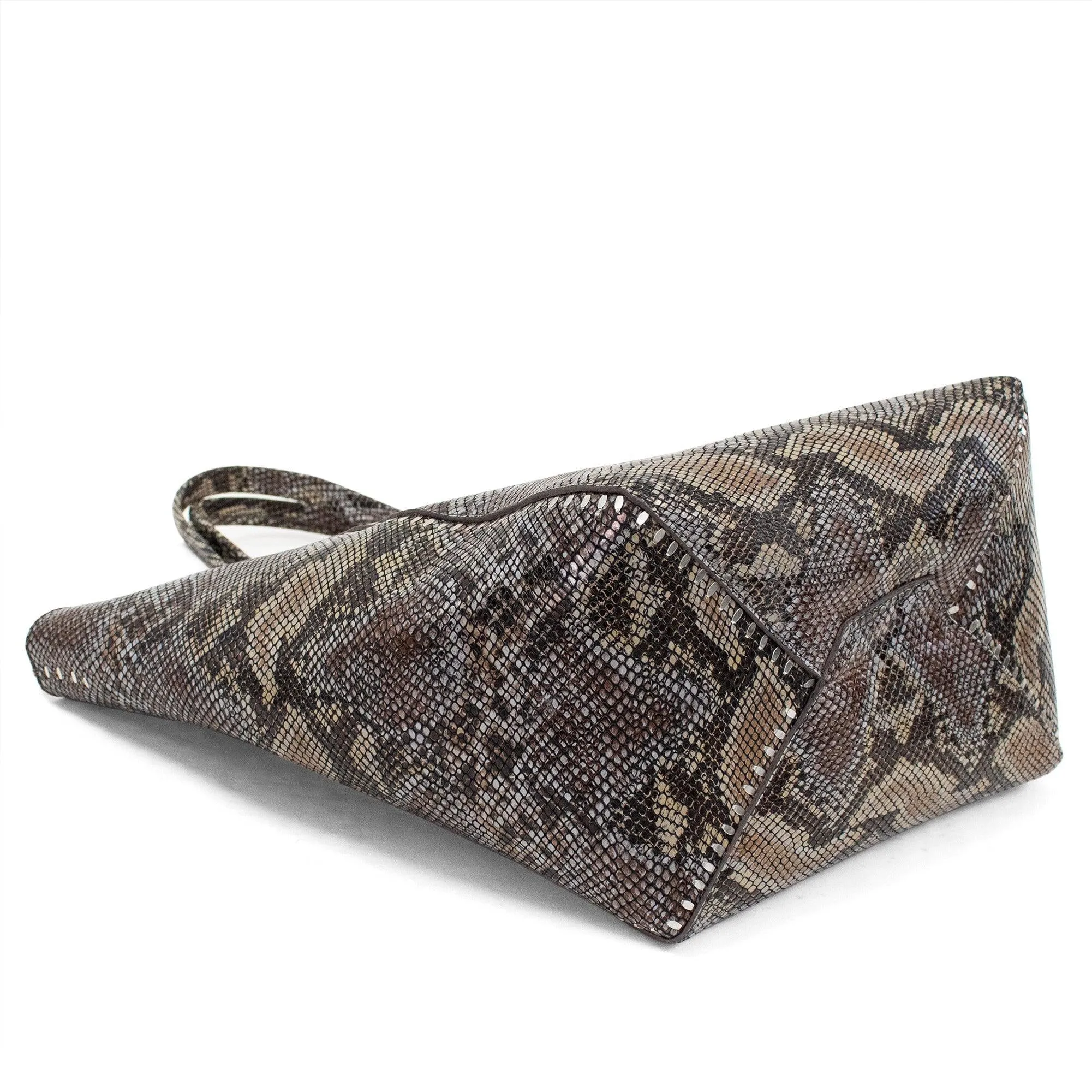 Dannie Tote