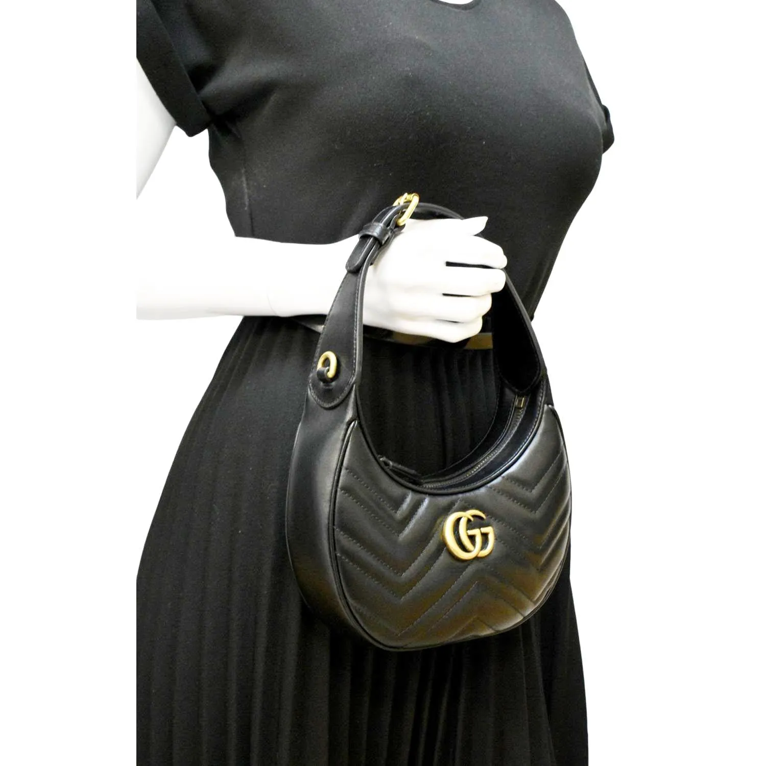 GUCCI GG Marmont Half Moon Leather Shoulder Bag Black 699514