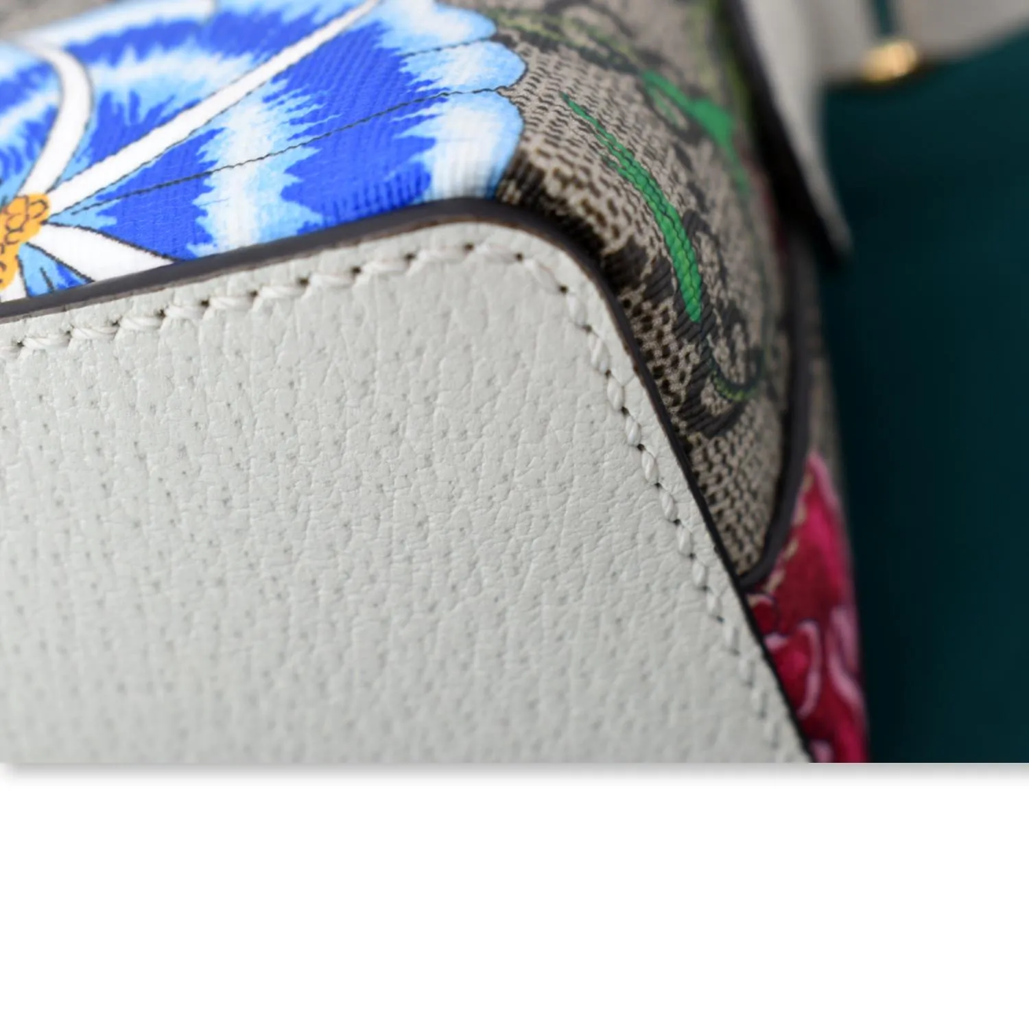 GUCCI Ophidia Flora Small Supreme Canvas Shoulder Bag Beige 499621