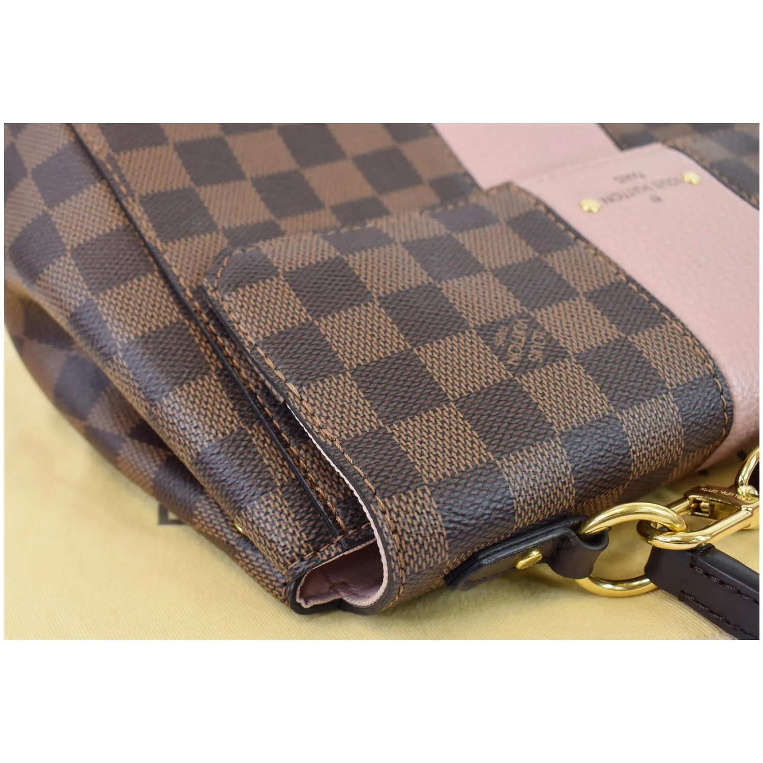 LOUIS VUITTON Bond Street Damier Ebene Shoulder Bag Magnolia