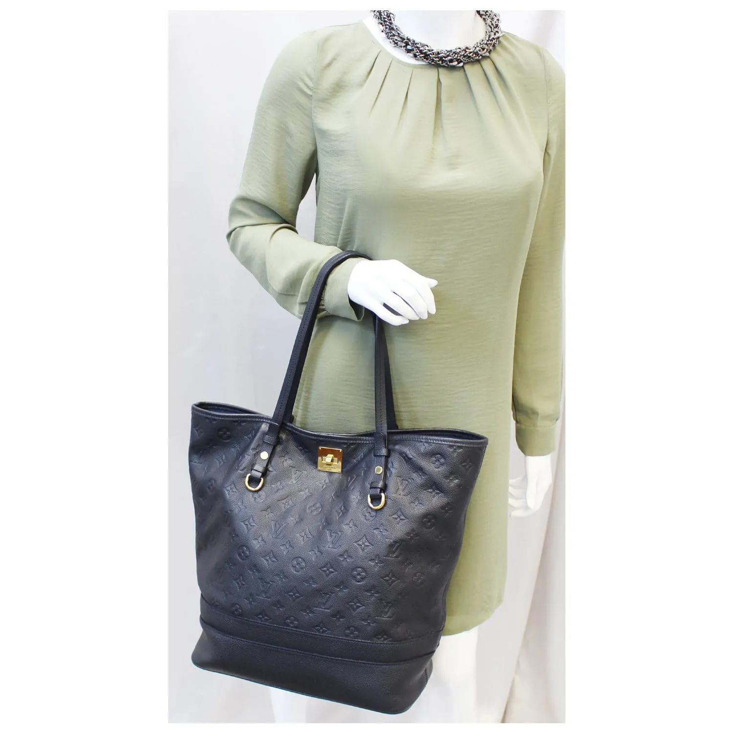LOUIS VUITTON Citadine GM Empreinte Leather Shoulder Bag Black