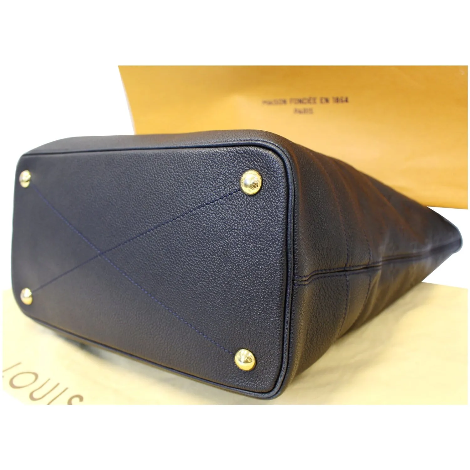 LOUIS VUITTON Citadine GM Empreinte Leather Shoulder Bag Black