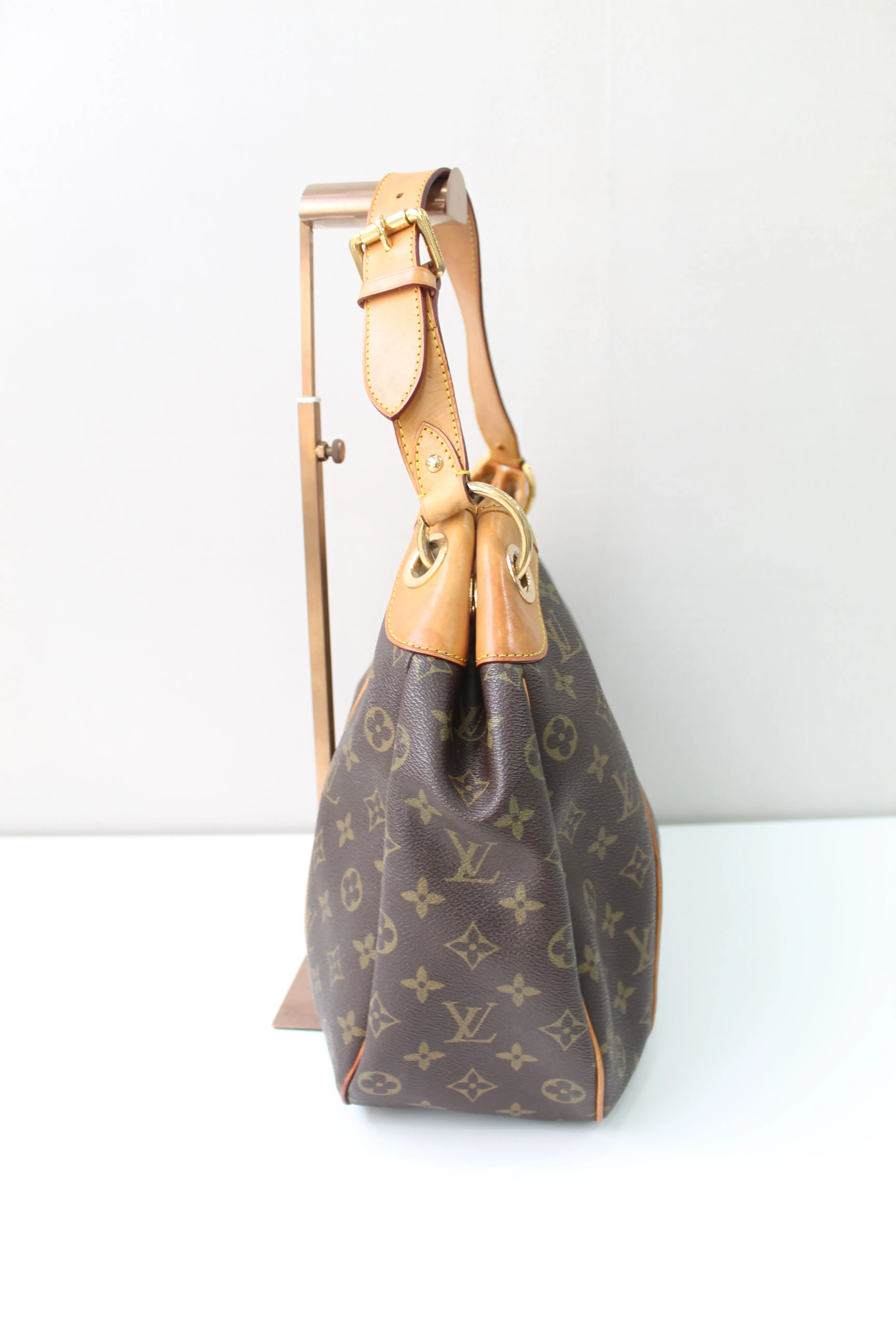 Louis Vuitton Galliera PM