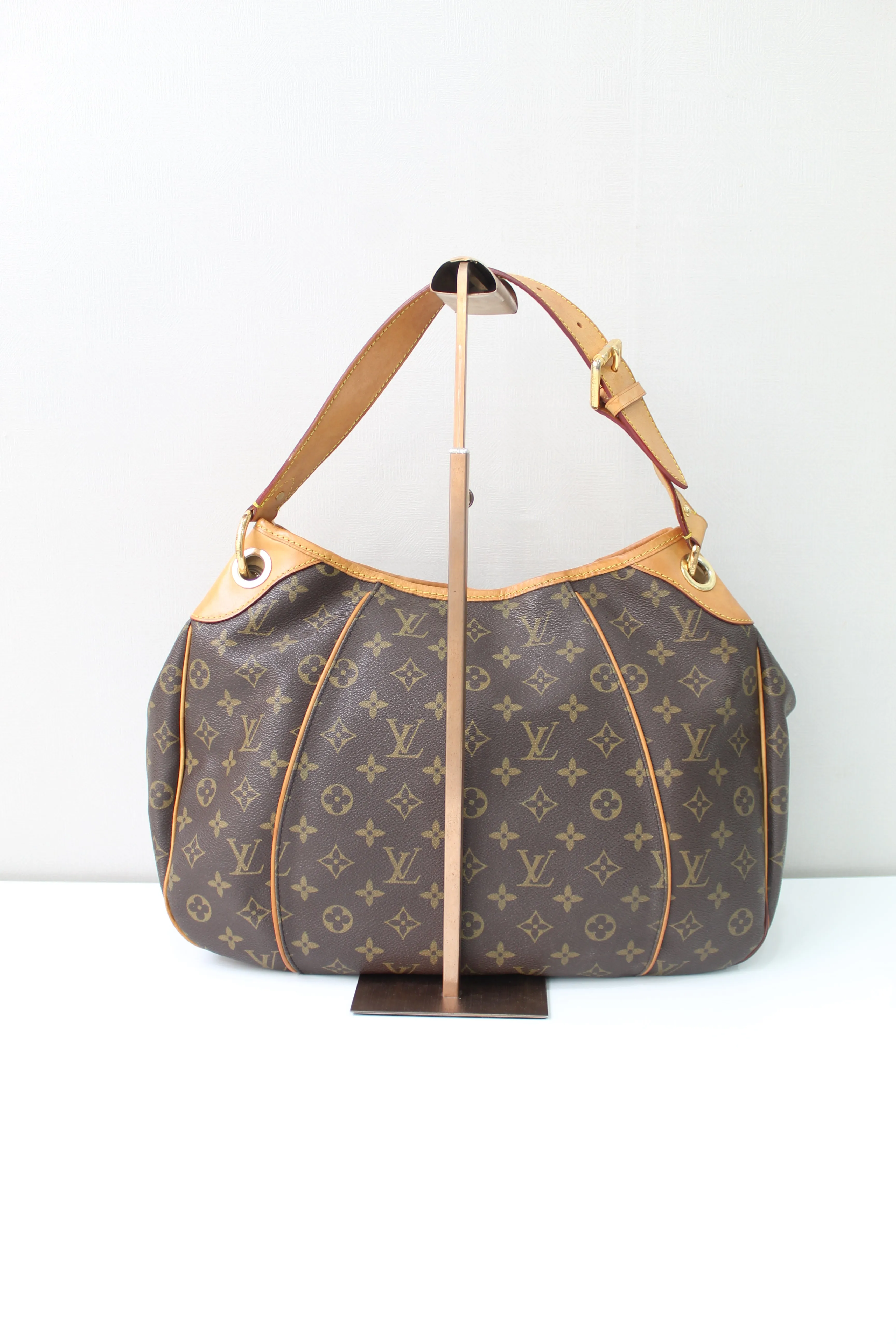Louis Vuitton Galliera PM