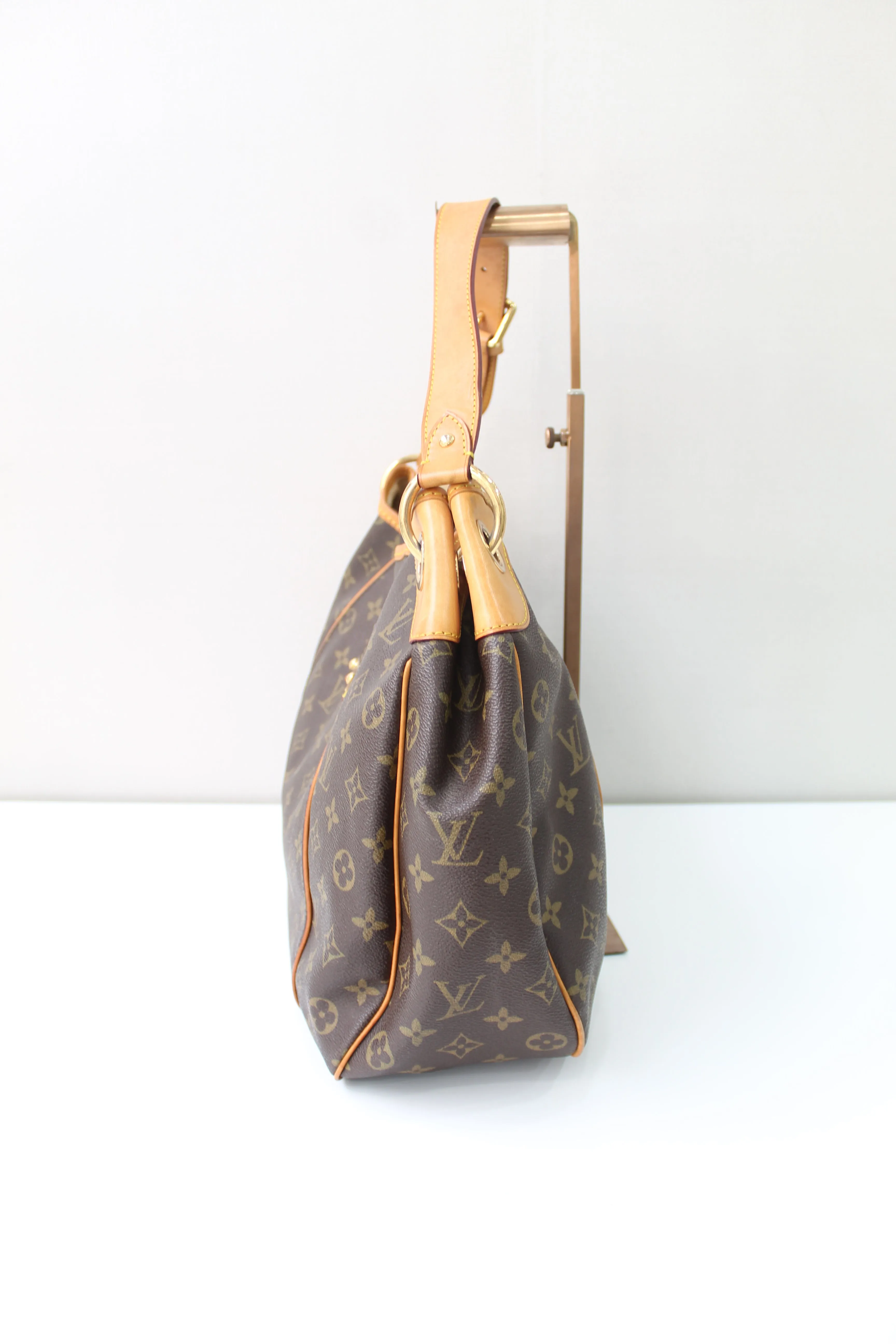 Louis Vuitton Galliera PM