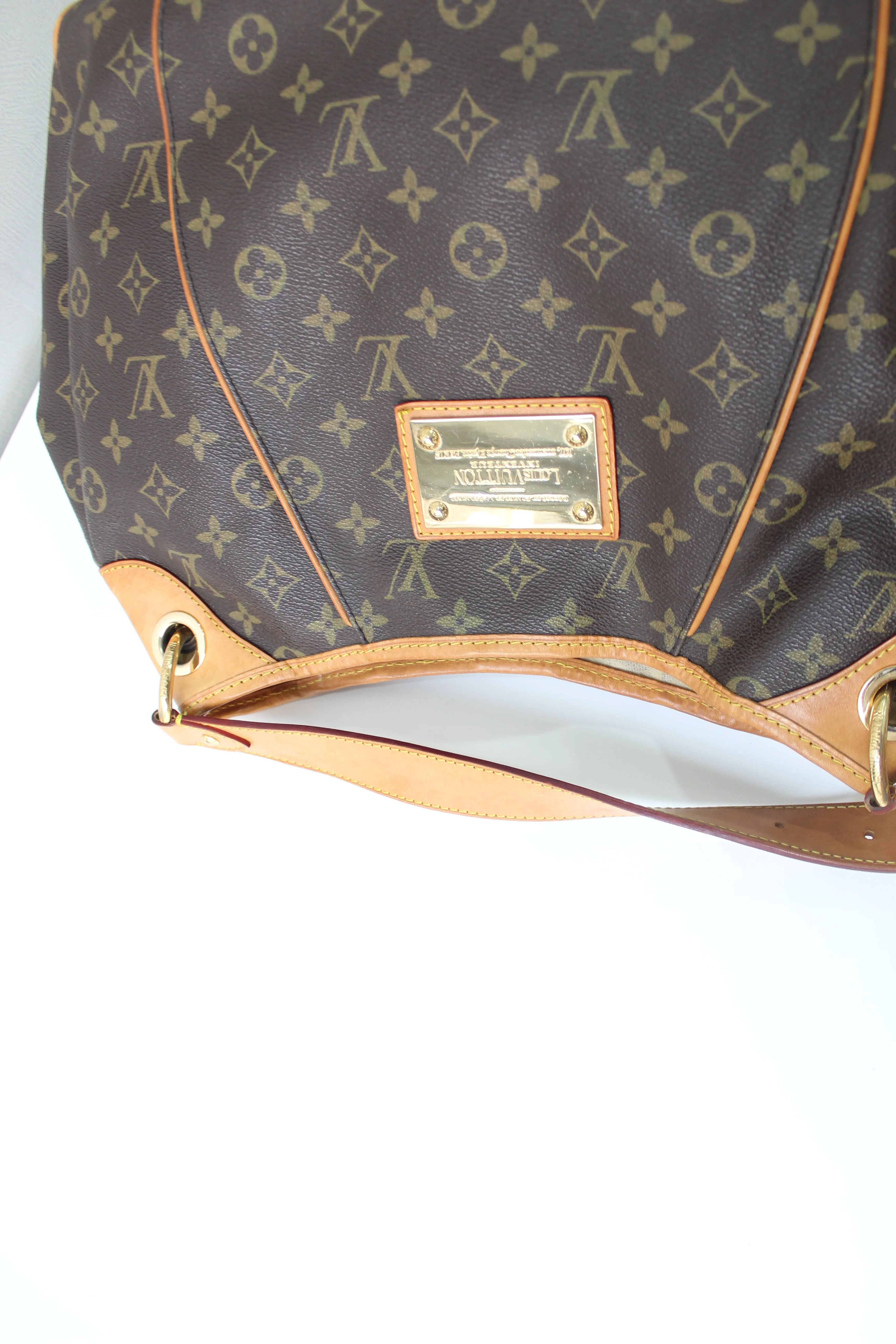 Louis Vuitton Galliera PM