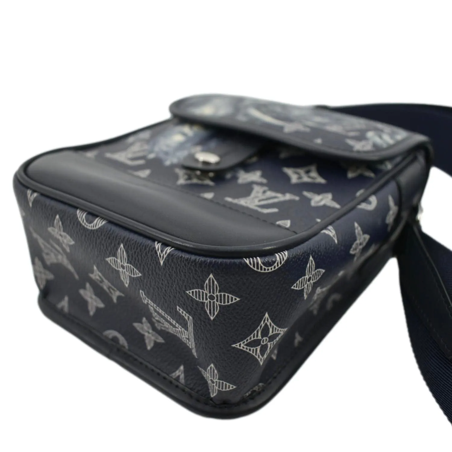 LOUIS VUITTON Monogram Savanna Elephant Chapman Brothers Canvas Shoulder Bag Blue