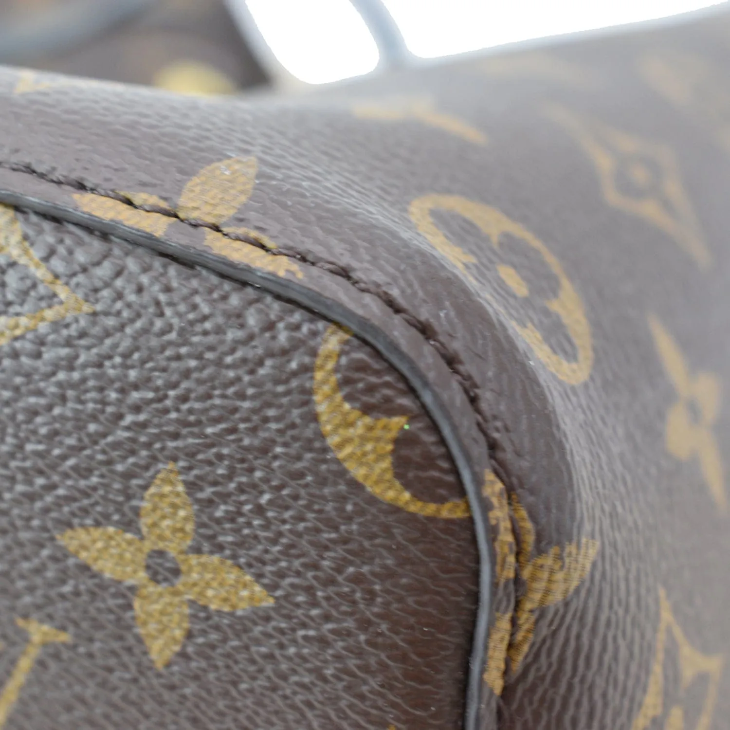 LOUIS VUITTON Neonoe Monogram Canvas Shoulder Bag Brown