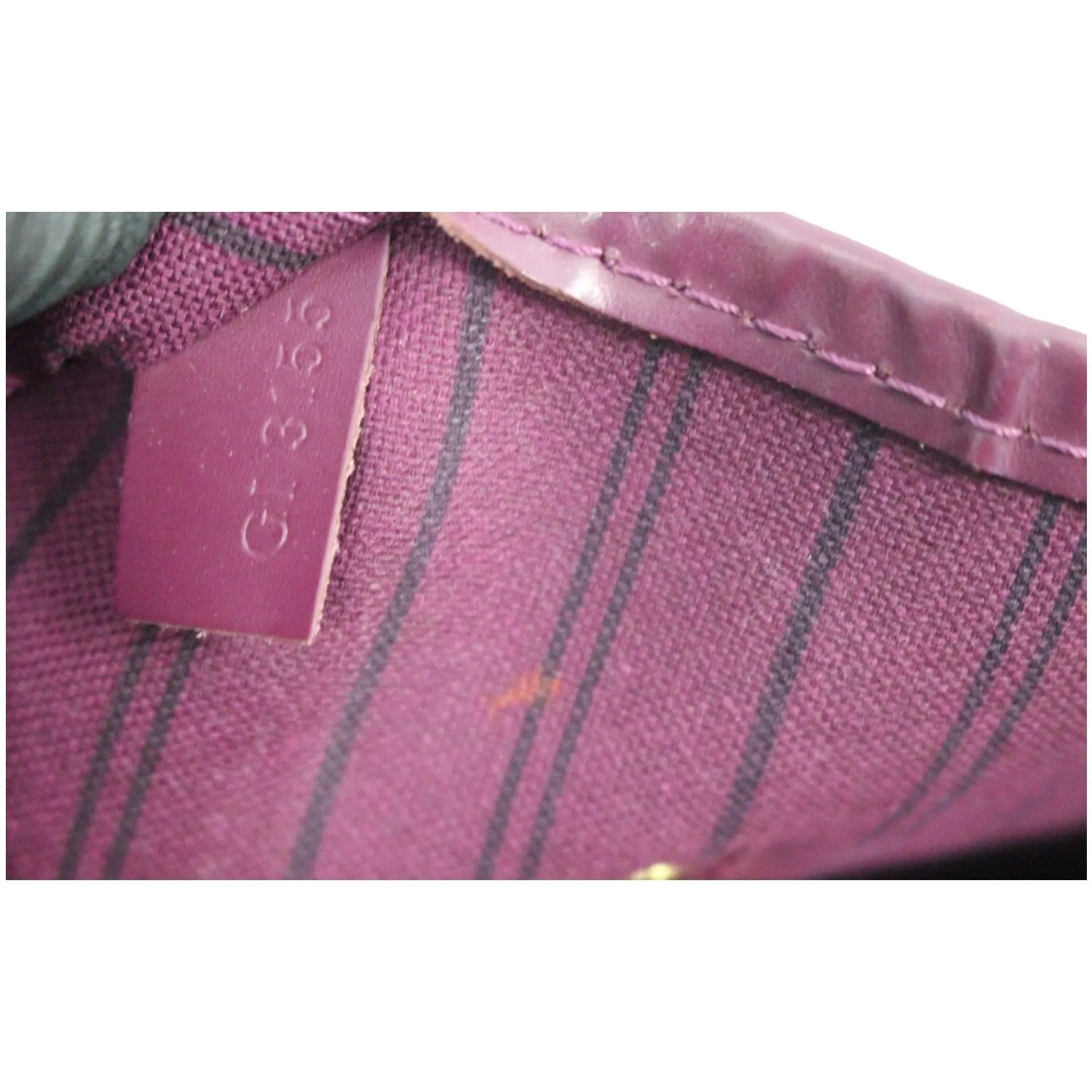 LOUIS VUITTON Neverfull MM Totem Monogram Canvas Tote Shoulder Bag Purple
