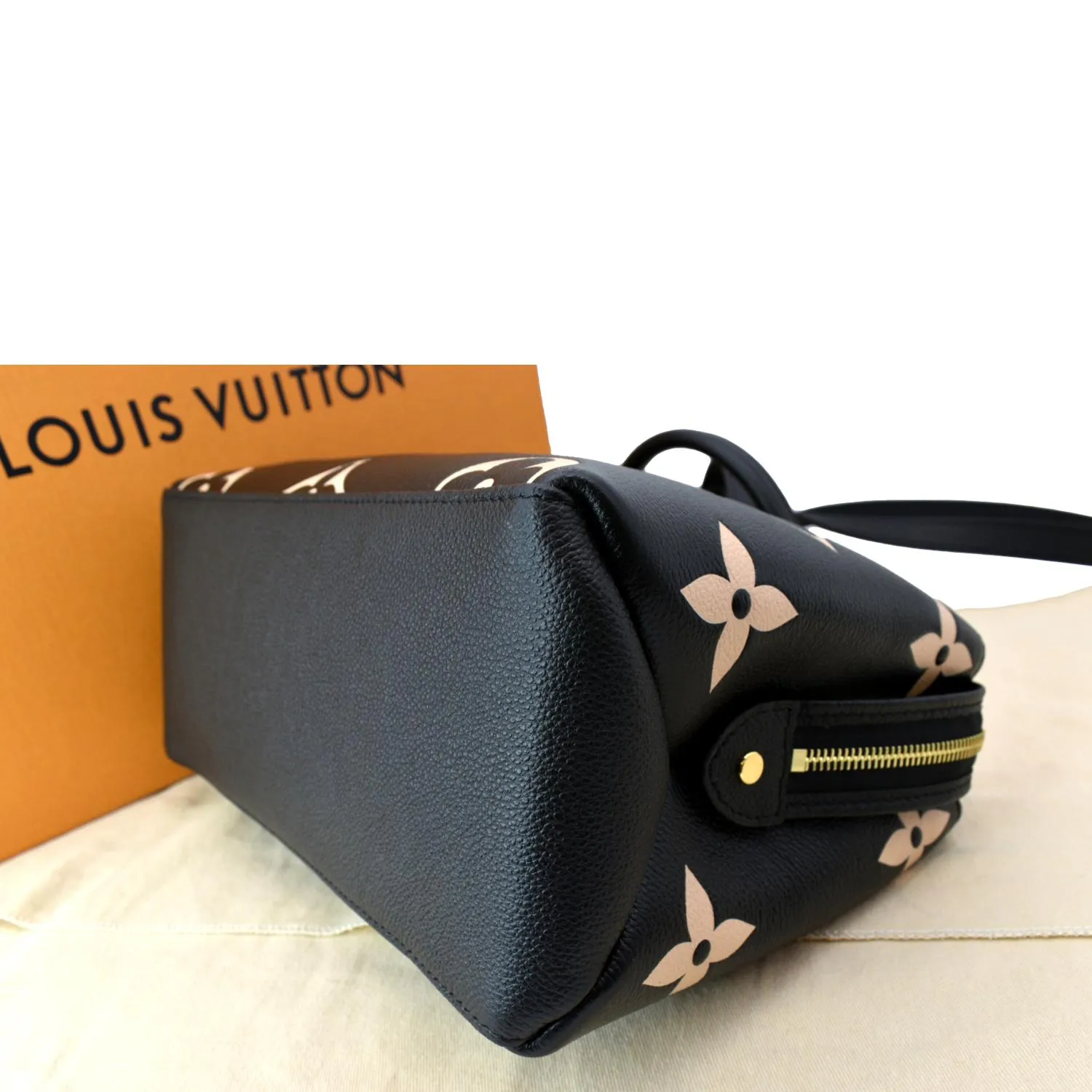LOUIS VUITTON Petit Palais Embossed Leather Shoulder Bag Bicolor