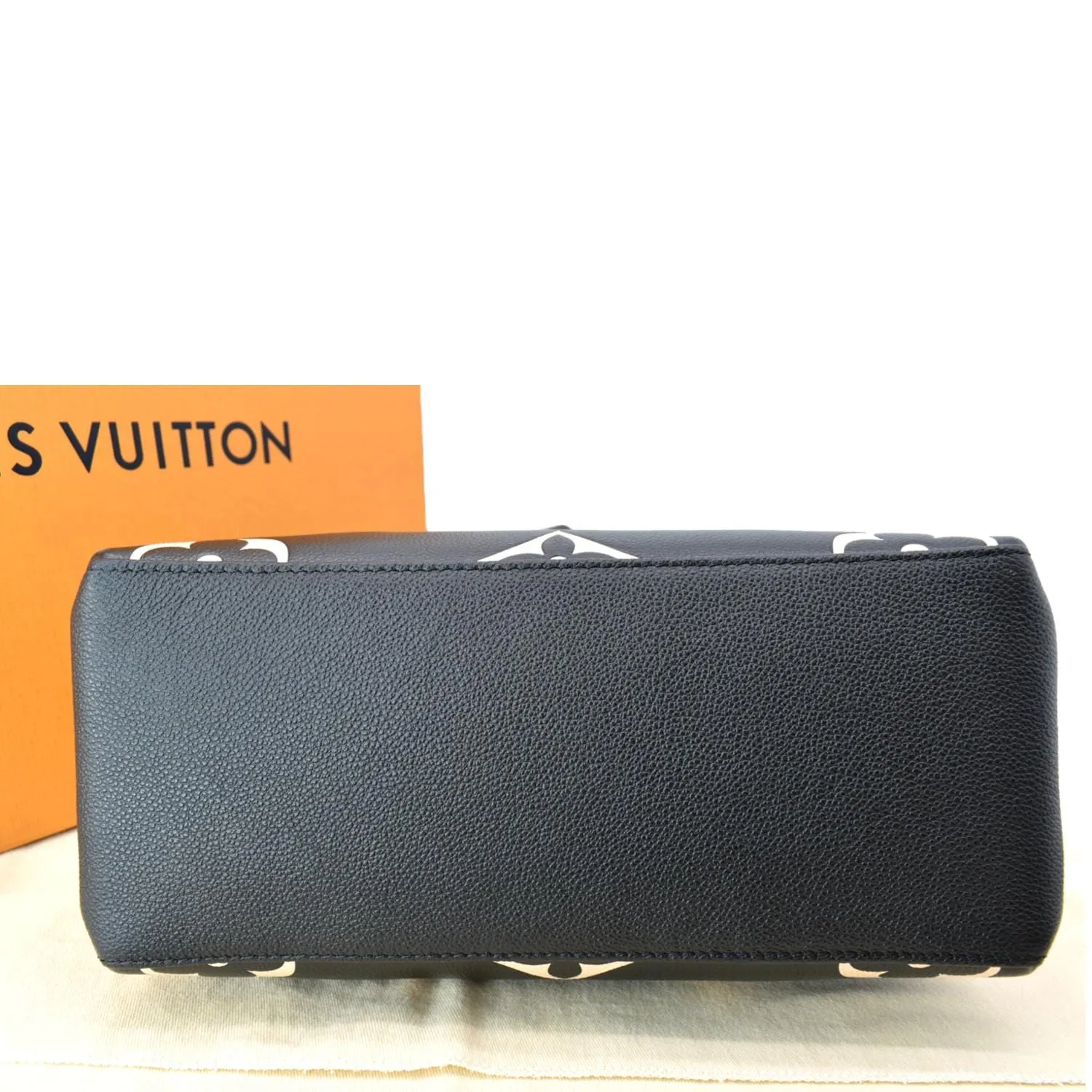 LOUIS VUITTON Petit Palais Embossed Leather Shoulder Bag Bicolor