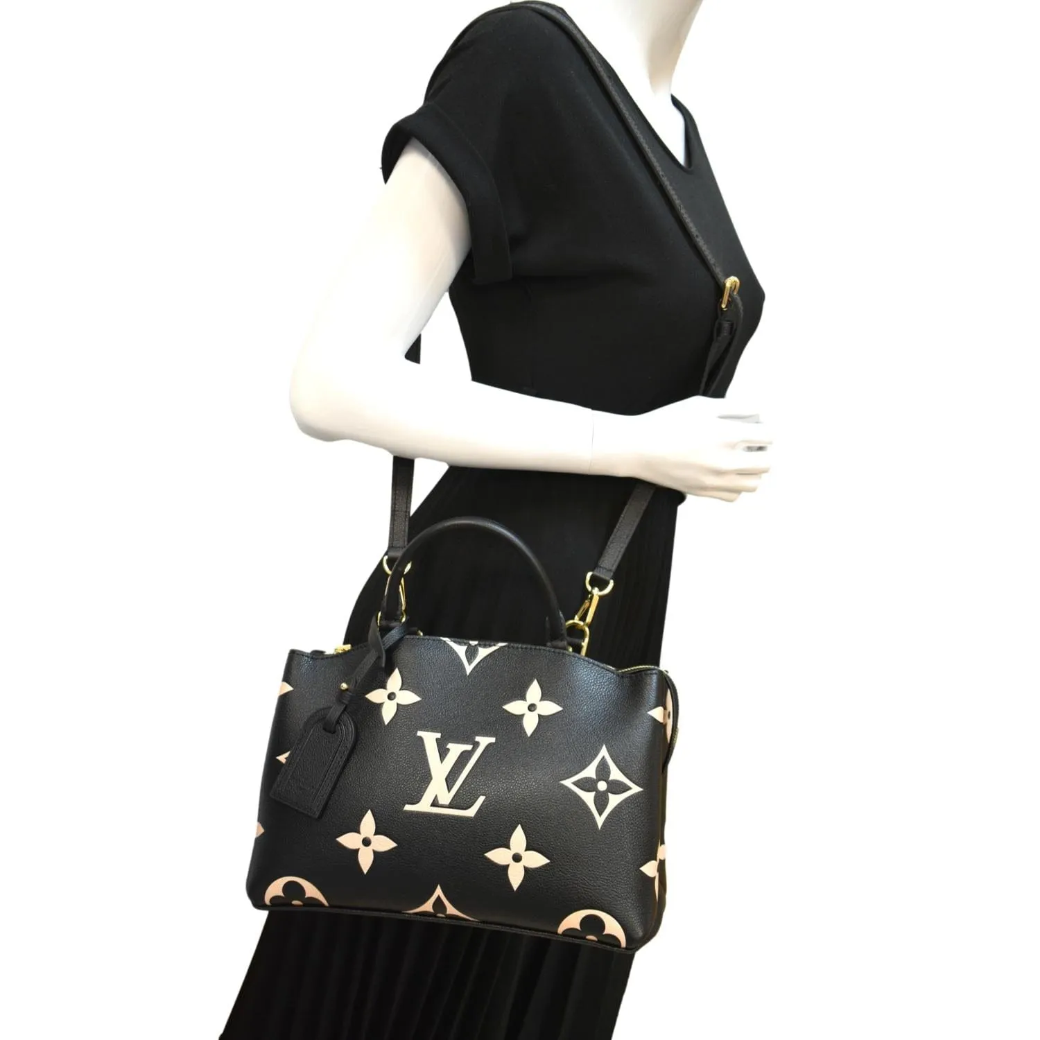 LOUIS VUITTON Petit Palais Embossed Leather Shoulder Bag Bicolor