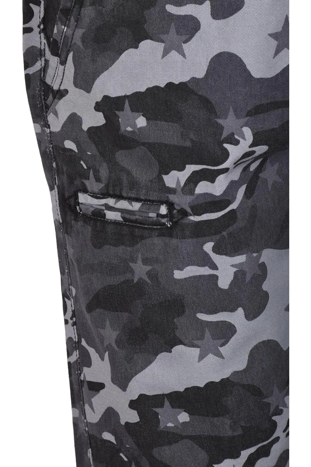 Mens Camouflage Shorts With Belt