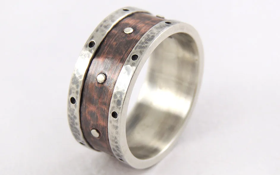 Mens celtic wedding ring