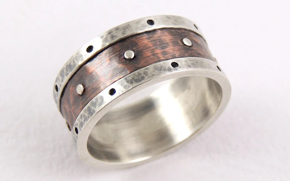 Mens celtic wedding ring