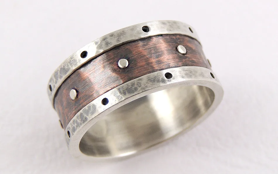 Mens celtic wedding ring