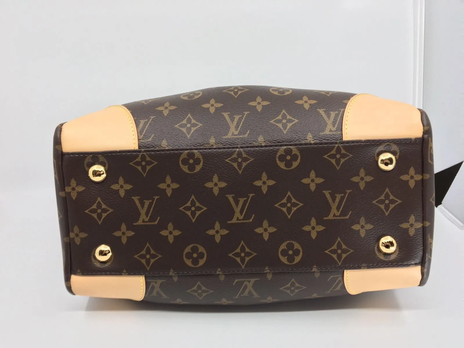 Monogram Segur NM