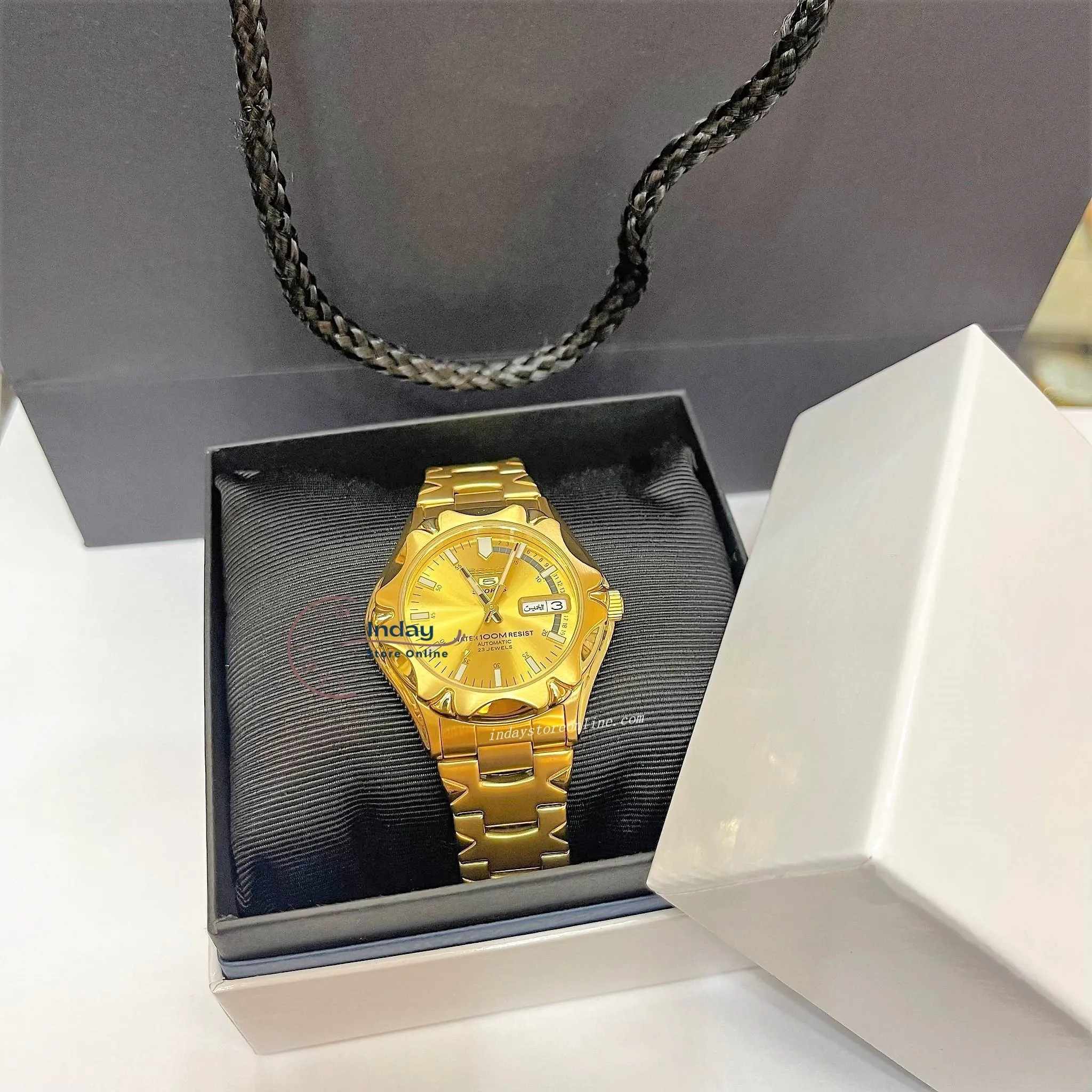 Seiko Automatic Men's Watch SNZ450J1 Gold Tone Stainless Steel Luminous Hands and Markers