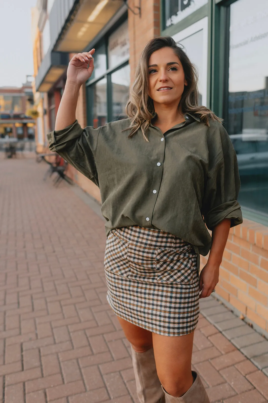 The Menswear Button Shirt - Khaki