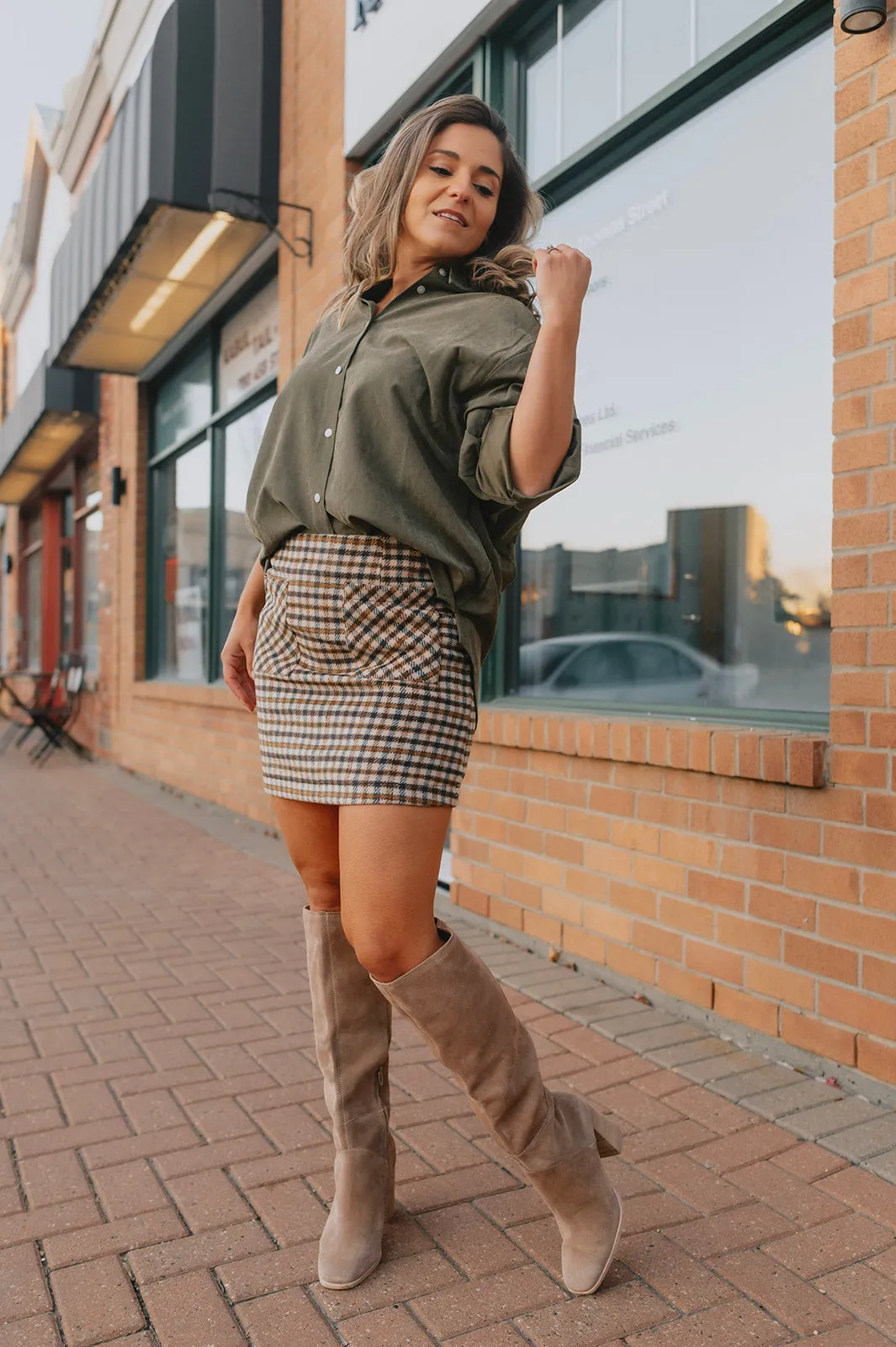 The Menswear Button Shirt - Khaki