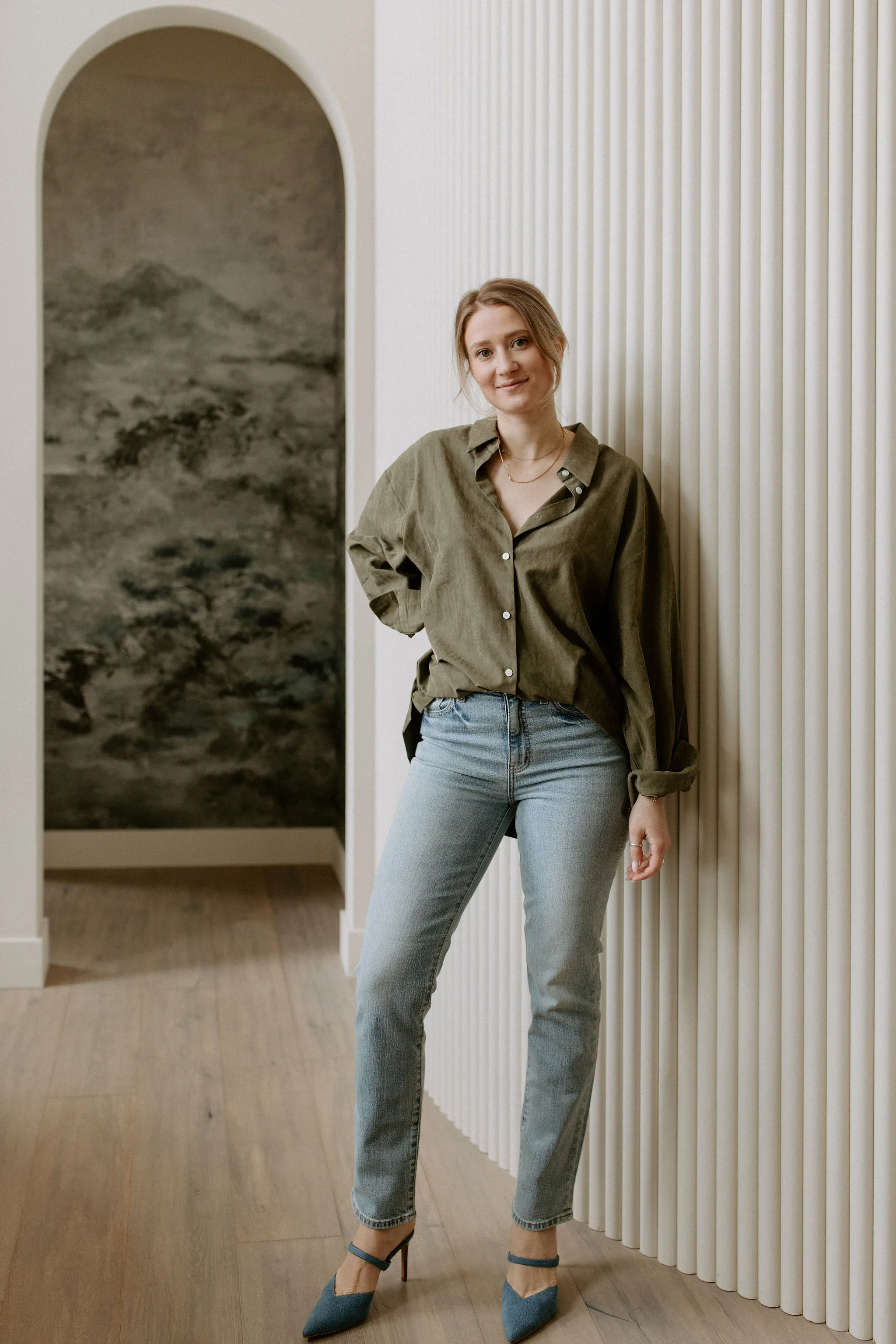 The Menswear Button Shirt - Khaki