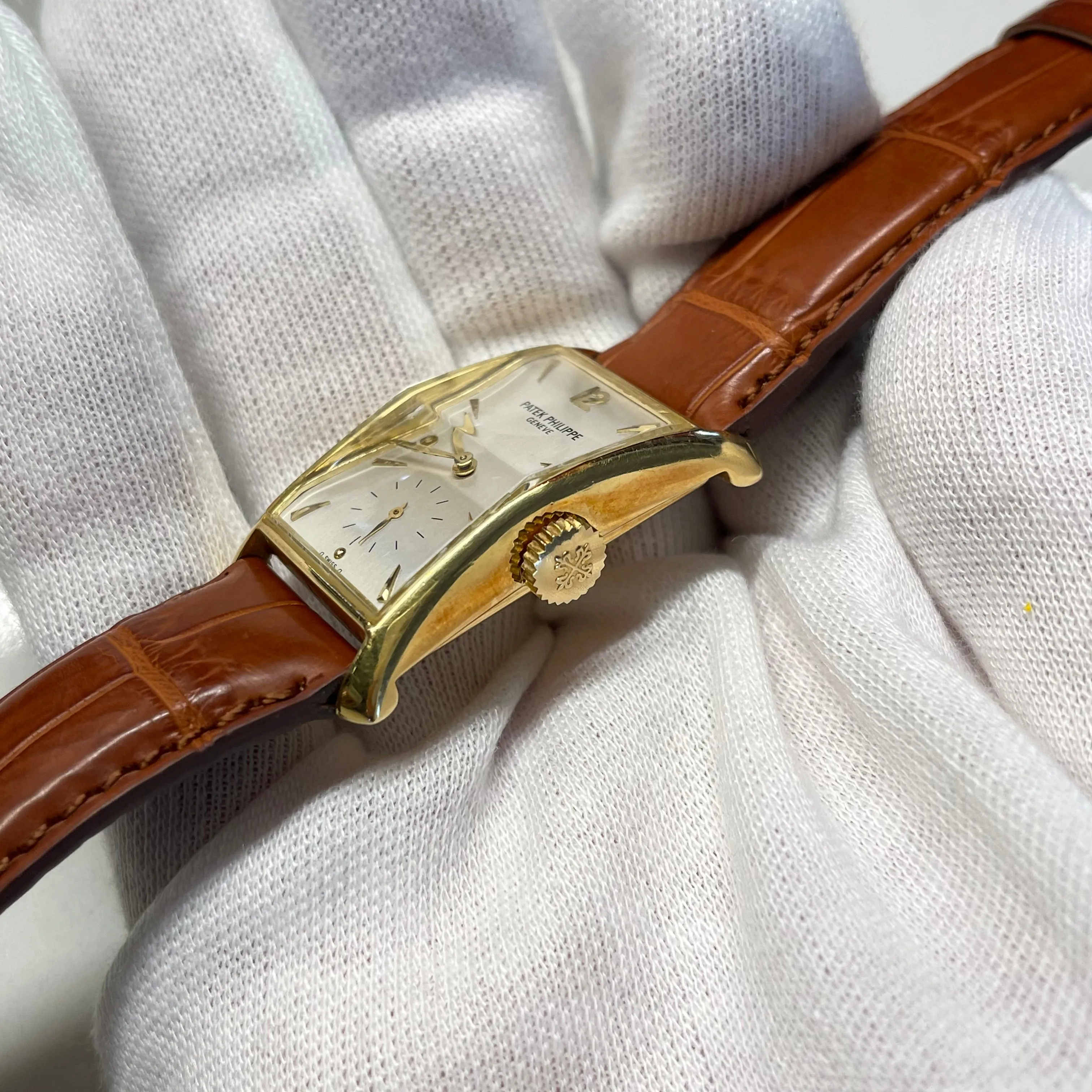 Vintage 1950’s Patek Philippe Hour Glass 2468 Sigma Silver Dial Dress Wristwatch