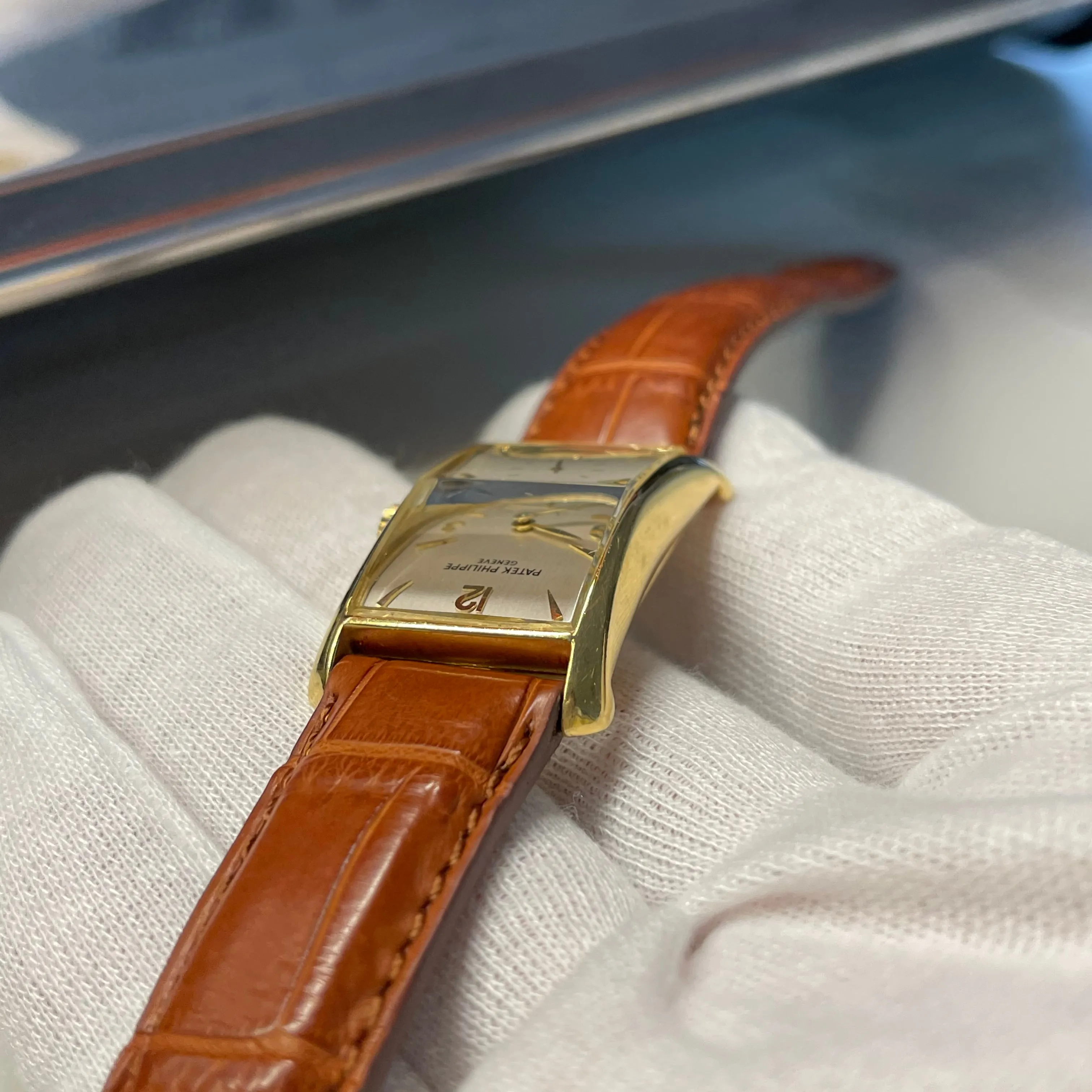 Vintage 1950’s Patek Philippe Hour Glass 2468 Sigma Silver Dial Dress Wristwatch