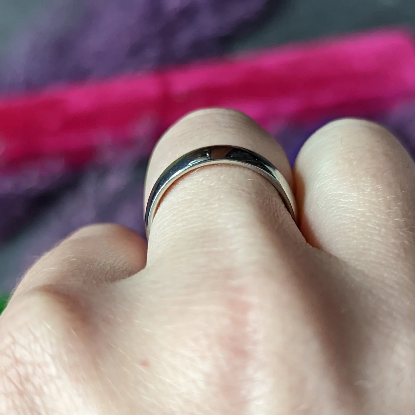 Vintage Platinum 18 Karat Gold 6MM Wave Band Ring